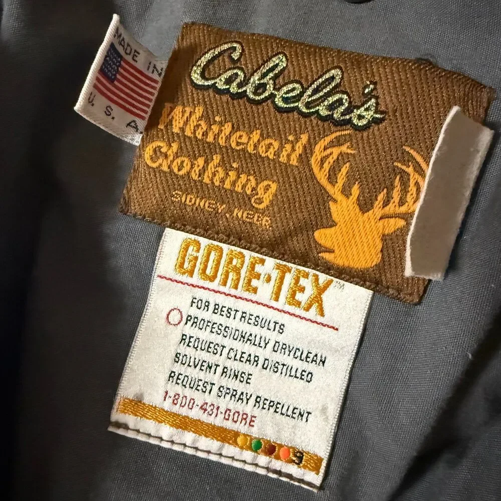 Vintage Cabela's GORE-TEX Realtree Trebark Camo Hunting Field Jacket Sz M READ